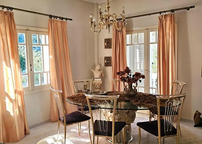 Allegoria House Ferienhaus *